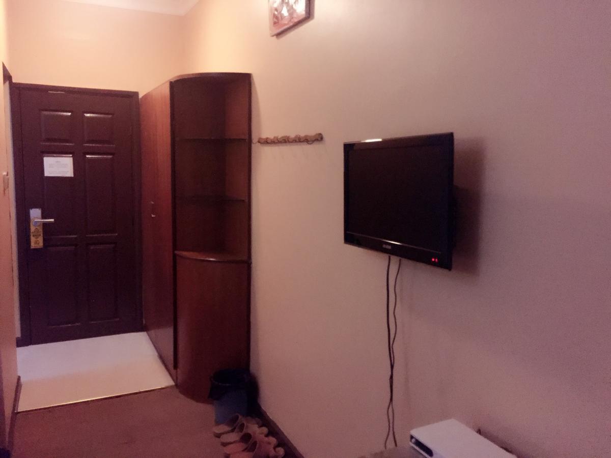 New Yuetan Hotel Darüsselam Dış mekan fotoğraf